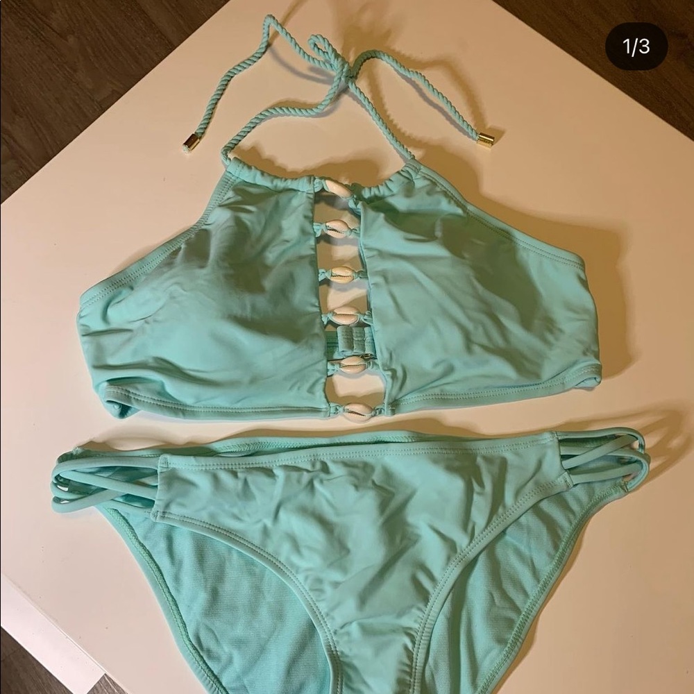 Arizona Jean Shell Bikini Top 
XL
turquoise
NWOT